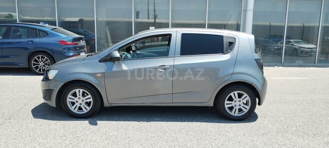 Chevrolet Aveo-6