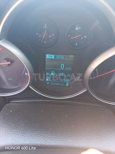 Chevrolet Cruze-10