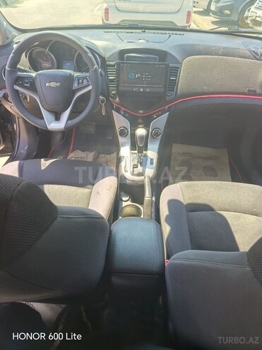 Chevrolet Cruze-8