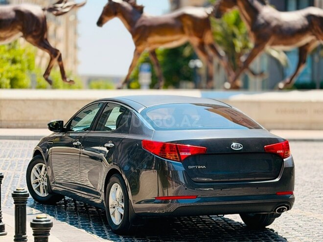 Kia Optima-3