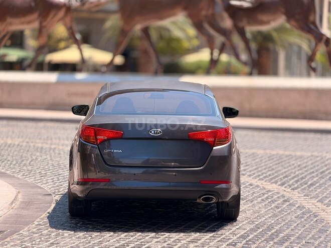 Kia Optima-5