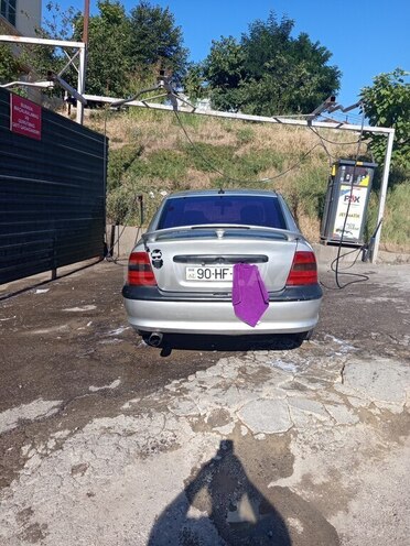 Opel Vectra-2