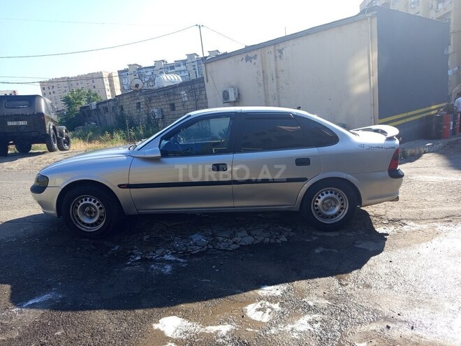 Opel Vectra-3