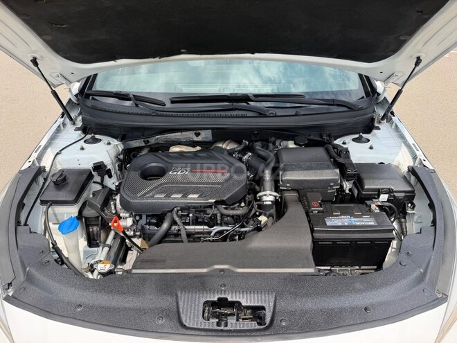 Hyundai Sonata-27