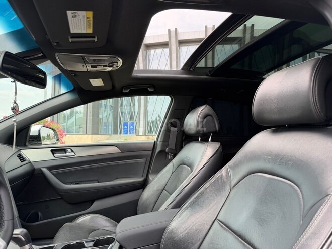 Hyundai Sonata-17