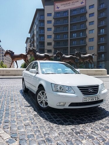 Hyundai Sonata-4