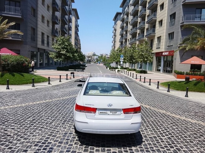 Hyundai Sonata-2