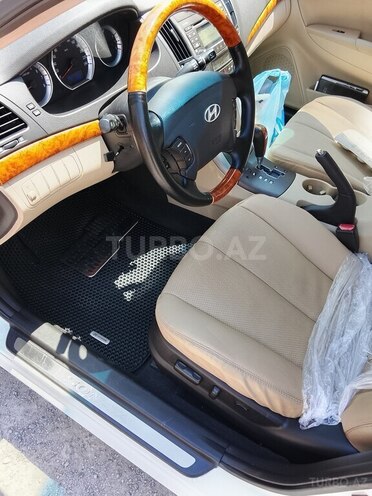 Hyundai Sonata-8