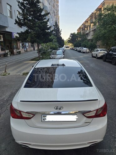 Hyundai Sonata-7