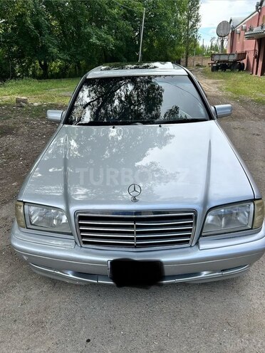 Mercedes C 230-1
