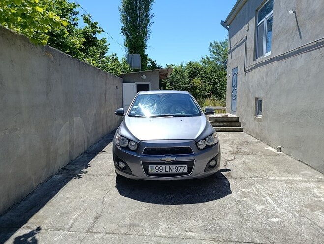 Chevrolet Aveo-1