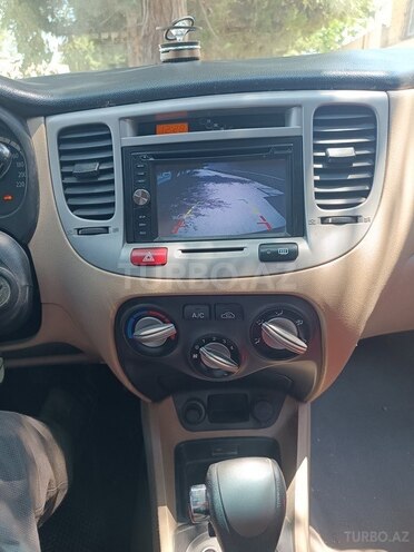 Kia Rio-11