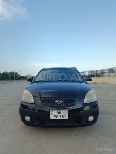 Kia Rio-1