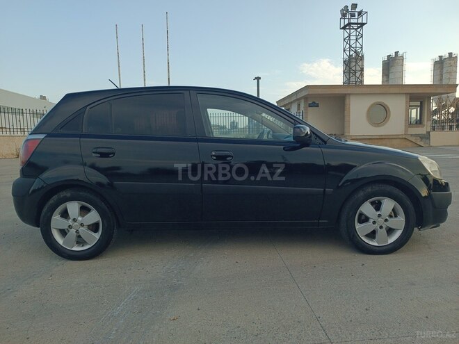 Kia Rio-13