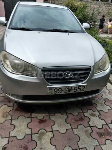 Hyundai Elantra-3