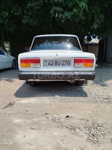 LADA (VAZ) 2107-2