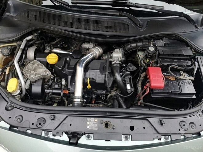 Renault Megane-7
