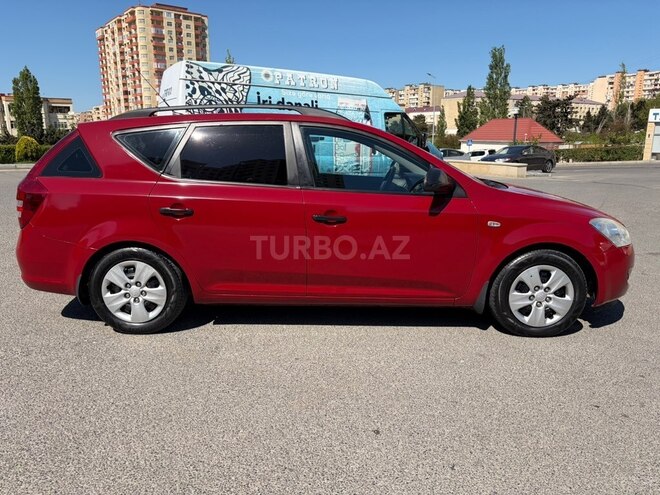 Kia Ceed SW-3