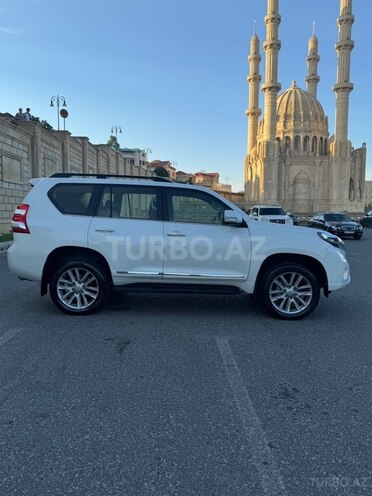 Toyota Land Cruiser Prado-6
