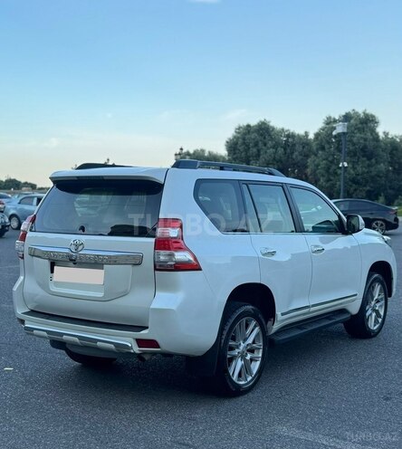 Toyota Land Cruiser Prado-9
