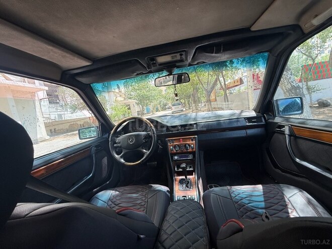 Mercedes E 220-6