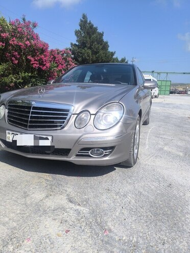 Mercedes E 300-1