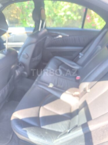 Mercedes E 300-7