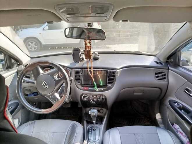 Kia Rio-3