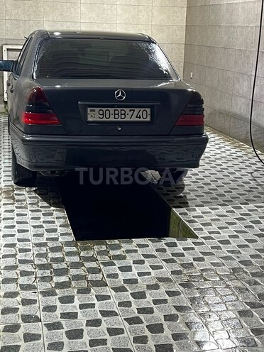 Mercedes C 200-9