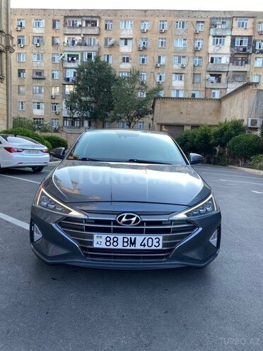 Hyundai Elantra-10