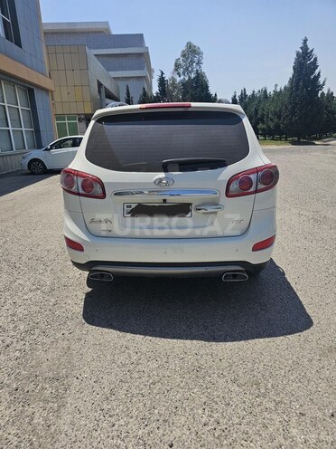 Hyundai Santa Fe-4