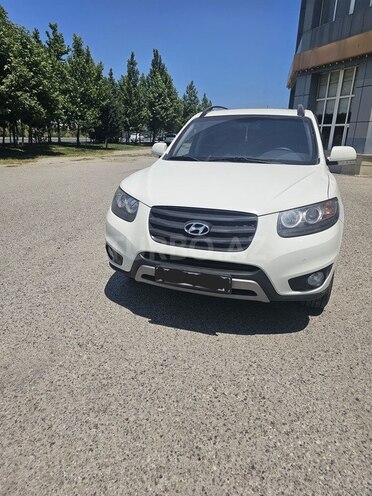 Hyundai Santa Fe-1