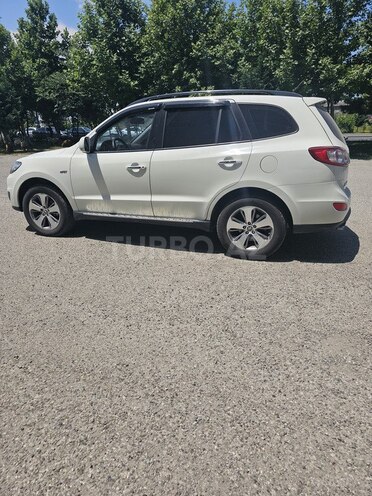 Hyundai Santa Fe-3