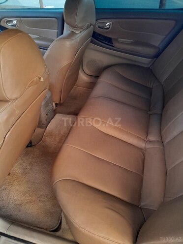 Nissan Maxima-7