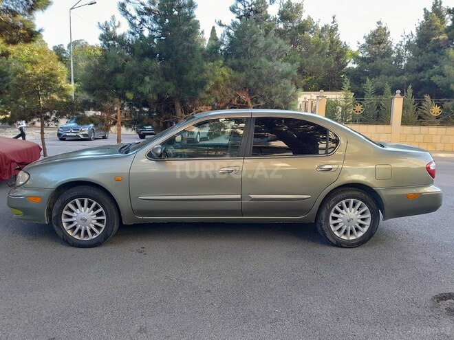 Nissan Maxima-2