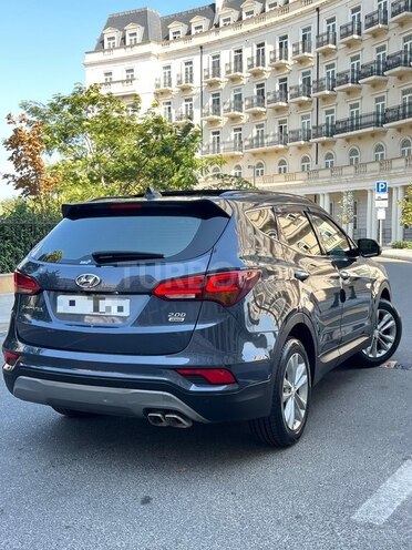 Hyundai Santa Fe-4