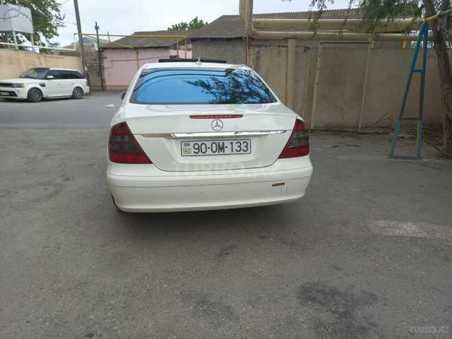 Mercedes E 220-2