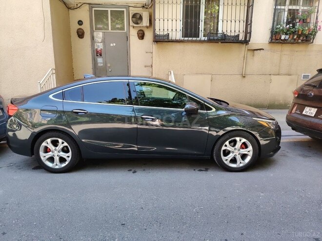 Chevrolet Cruze-11