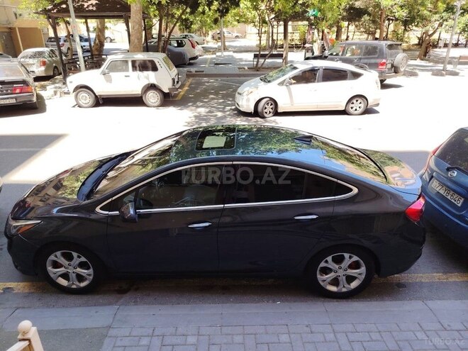 Chevrolet Cruze-10