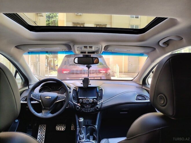 Chevrolet Cruze-17
