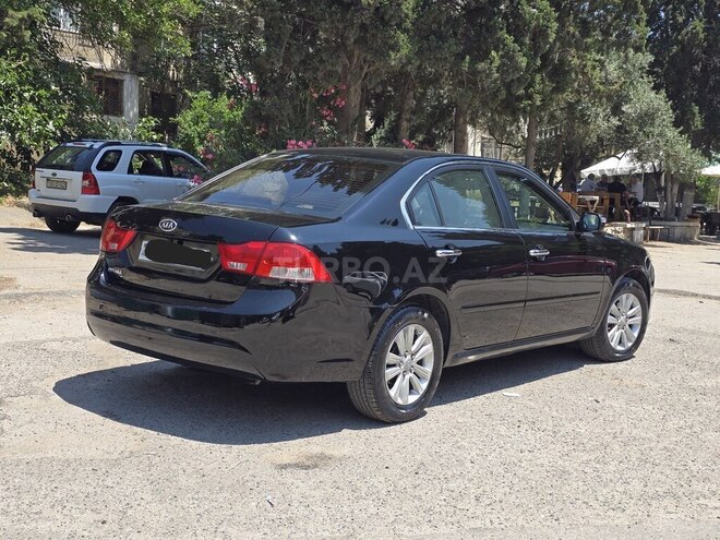 Kia Optima-4