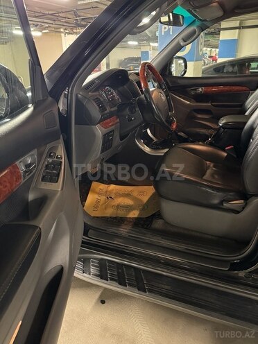 Toyota Land Cruiser Prado-10
