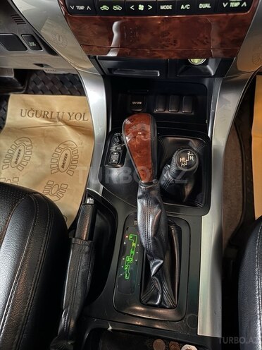 Toyota Land Cruiser Prado-7