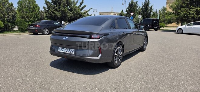 Changan Qiyuan A05-4