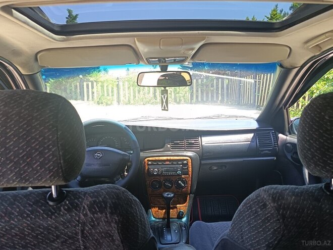 Opel Vectra-7