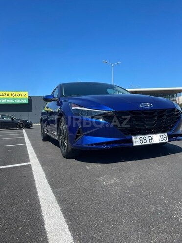 Hyundai Elantra-2