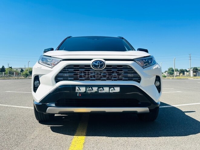 Toyota RAV4-4