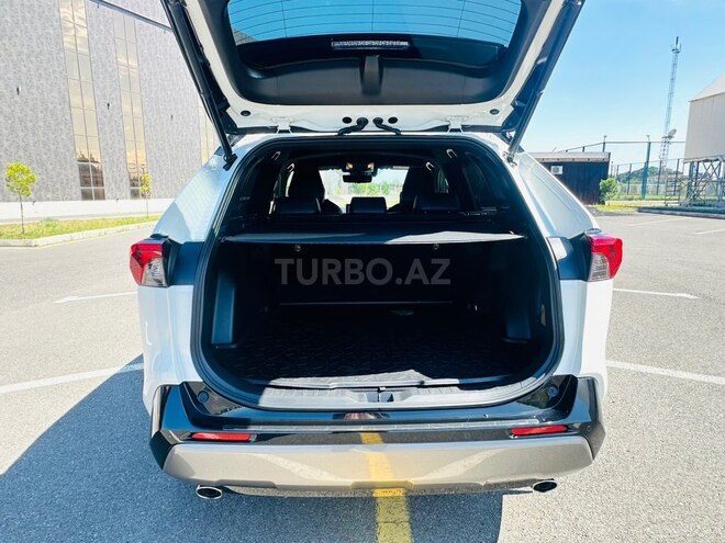 Toyota RAV4-7