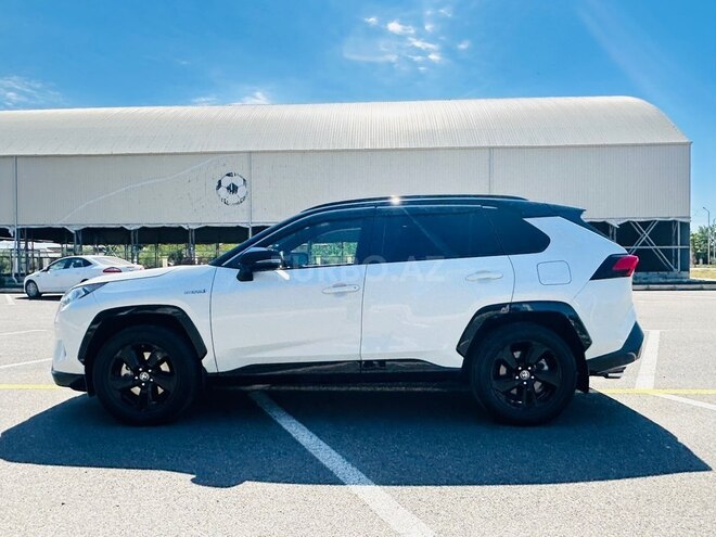 Toyota RAV4-3
