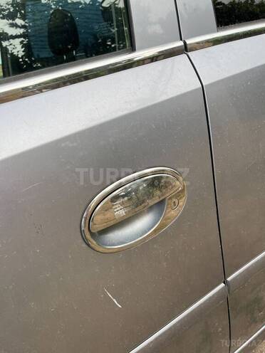 Opel Meriva-13